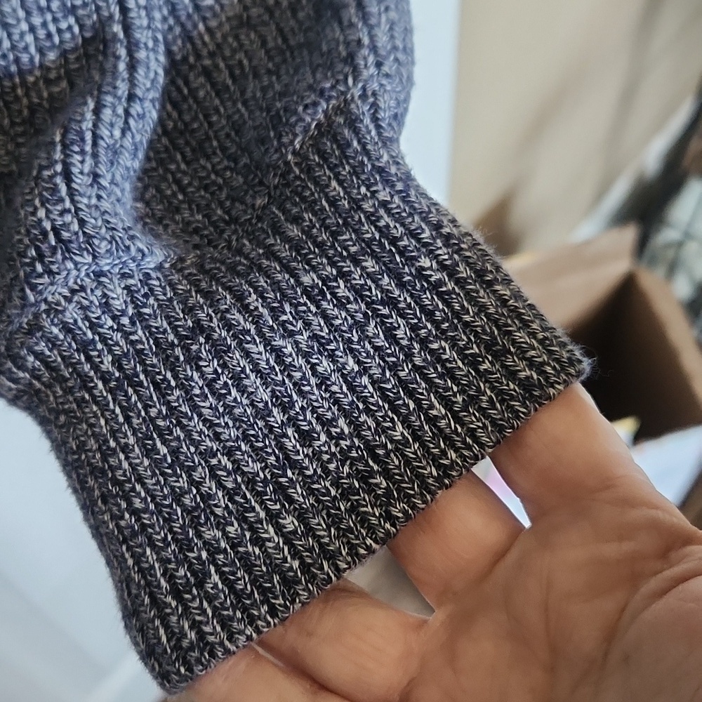 ✨ Reitmans “The Classic” V-Neck Knit Sweater -Size 2x ✨ - Picture 7 of 10